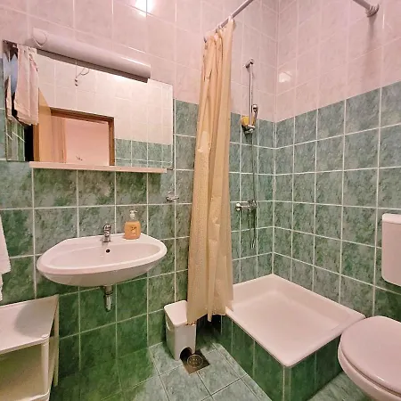 Сasa de vacaciones In Gornje 6625 *